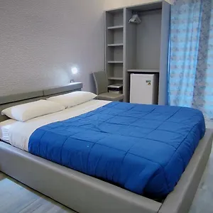 Nitto House 2*, Bari Włochy